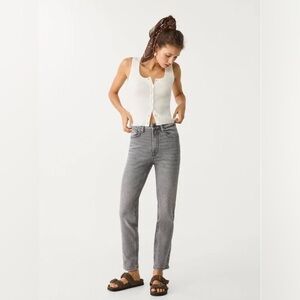 EXPRESS Jeans Mom Jeans Women’s 6 R Ankle Ripped Supper High Rise Straight